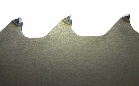 硬质合金带锯条切割前,为何操作人员要根据被加工材料,选择对应的线速度? 硬质合金带锯条切割前,为何操作人员要根据被加工材料,选择对应的线速度?